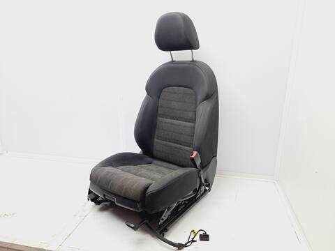 Foto 2ª: Asiento Delantero Derecho Audi Q3 ATTRACTION 120CV 88KW [DFT] (2018)
