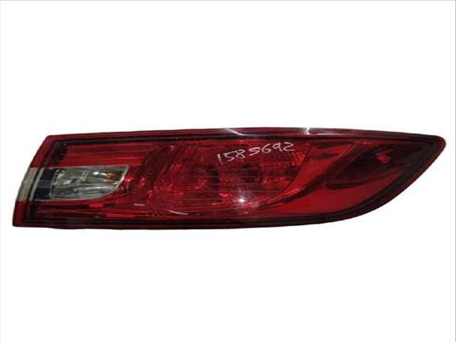 Foto 3ª: Piloto Trasero Derecho Renault Clio 1.5 DCI 90 (2012)