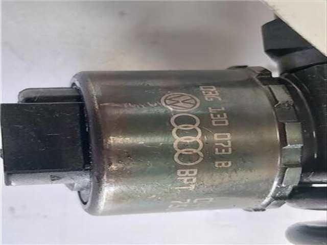 Foto 3ª: Inyectores Seat Altea 2.0 TDI 16V 140CV 103KW [BKD] (2004)