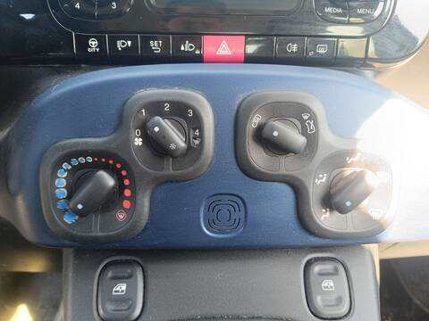 Mando Climatizador Fiat Panda 1.2 G 69CV 51KW 519) VAN 169A4000