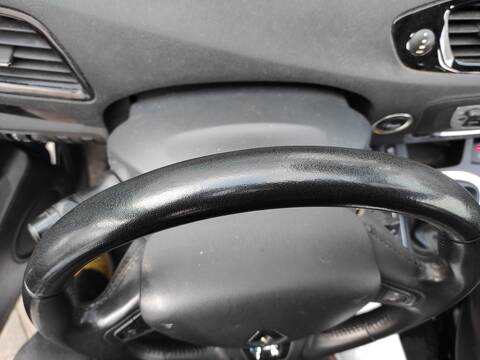 Foto 1ª: Volante Renault Scenic K9KA6 (2013)