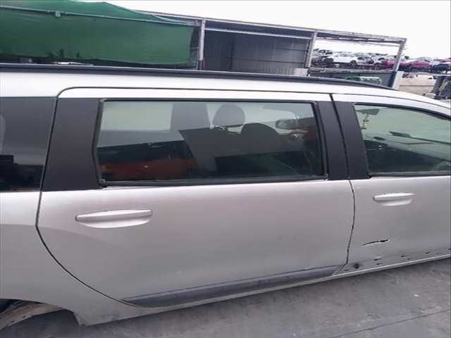 Puerta Trasera Derecha Dacia Lodgy 1.5 DCI
