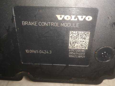 Foto 2ª: Abs Volvo V40 D4204T9 (2023)