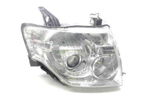 Faro Derecho Mitsubishi Montero VERSION INDEFINIDA