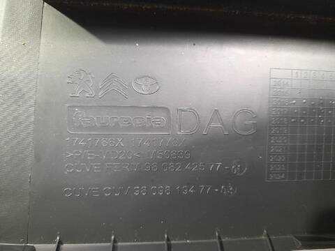 Foto 3ª: Guantera Peugeot Expert 1.6 BLUE-HDI FAP 116CV [D/ BH01] (2016)