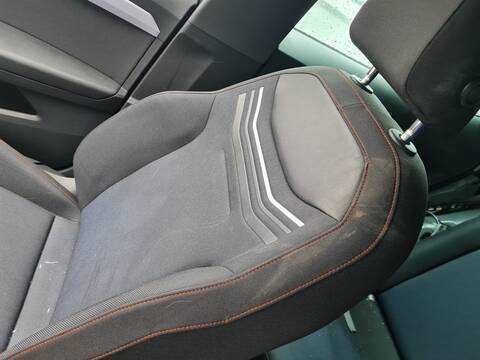 Foto 4ª: Asientos Traseros Seat Ibiza FR 116CV 85KW [DLAA] (2022)