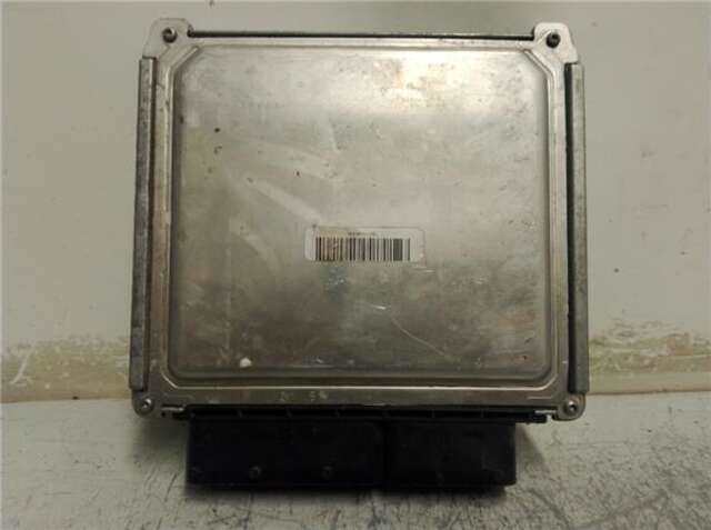Foto 2ª: Centralita Motor ECU Volkswagen Golf 1.6 ADVANCE BLUEMOTION TECH. [1.6 LTR. - 77 KW TDI DPF] [CXX]