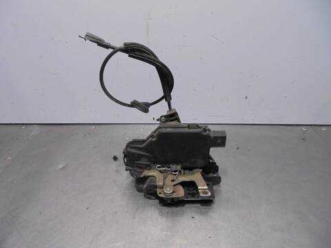 Foto 3ª: Cerradura Puerta Delantera Derecha Volkswagen Passat 1.9 TDI BERLINA 110CV 81KW [AFN] (1999)