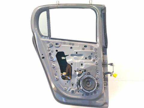 Foto 3ª: Puerta Trasera Izquierda Peugeot 208 1.2 HYBRID 136 UPHPYK) [HPY (EB2LTDH2)] (2019)