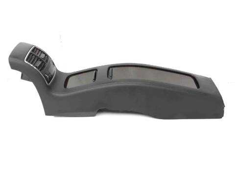 Foto 3ª: Consola Central Mercedes Clase C 160 6.2 V8 514CV [M156983] (2004)