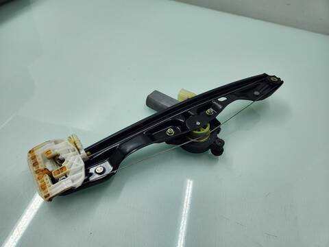 Foto 2ª: Elevalunas Manual Trasero Izquierdo Bmw Serie 3 315 318D 143CV 105KW [N47D20C] (2013)