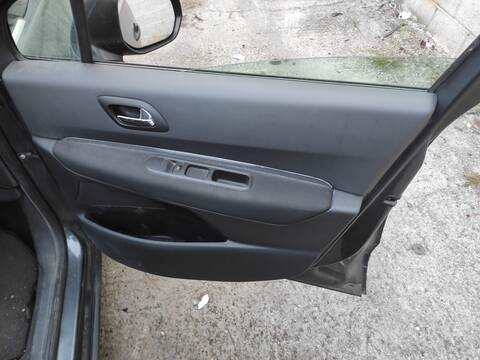 Tapizados Cartoneras Peugeot 5008 RHE