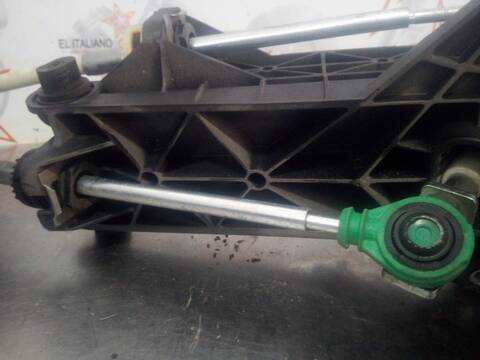 Foto 2ª: Palanca de Cambio Mercedes Sprinter 210/213/216 CDI 906.111/113) 163CV 120KW CAJA ABIERTA [651955] (2014)