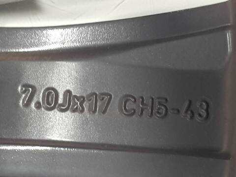 Foto 2ª: LLanta Aleacion Mercedes Clase T 160 160 STANDARD 420.853)