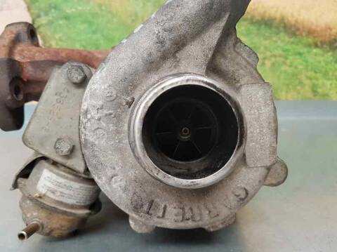 Foto 3ª: Turbocompresor Ford Focus GHIA BERLINA 115CV 85KW [F9DA] (2002)