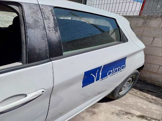 Puerta Trasera Izquierda Renault Zoe ELECTRICO