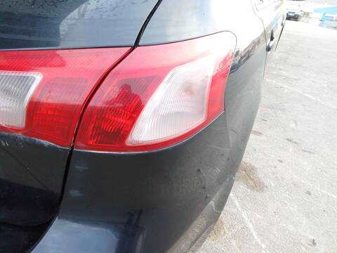 Piloto Trasero Derecho Mitsubishi Lancer 1.8 CY3A CY6A) 143CV 105KW