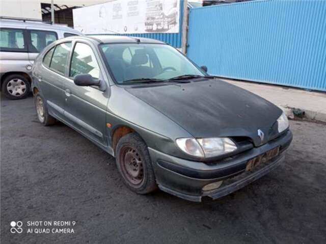 Faro Izquierdo Renault Megane 1.6E ALIZE [1.6 LTR. - 66 KW] I CLASSIC (LA0)(1996-_)