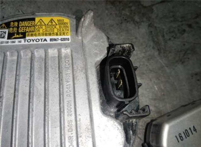 Foto 3ª: Centralita Faros Xenon Toyota Verso 1.6 ACTIVE [1.6 LTR. - 97 KW 16V CAT] [1ZR]