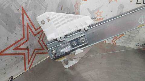 Foto 2ª: Elevalunas Manual Trasero Derecho Ford Kuga TITANIUM 180CV 132KW [T8MA] (2016)