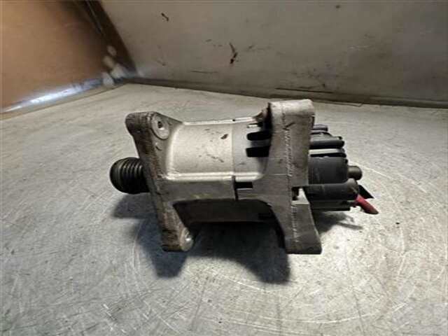 Foto 3ª: Alternador Dacia Sandero 1.5 LAUREATE MUSIC [1.5 LTR. - 55 KW DCI DIESEL FAP CAT]