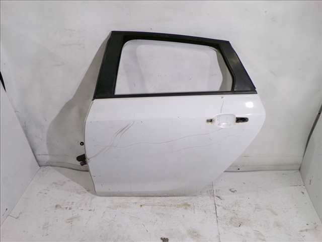 Puerta Trasera Izquierda Opel Astra 1.3 CDTI 70KW