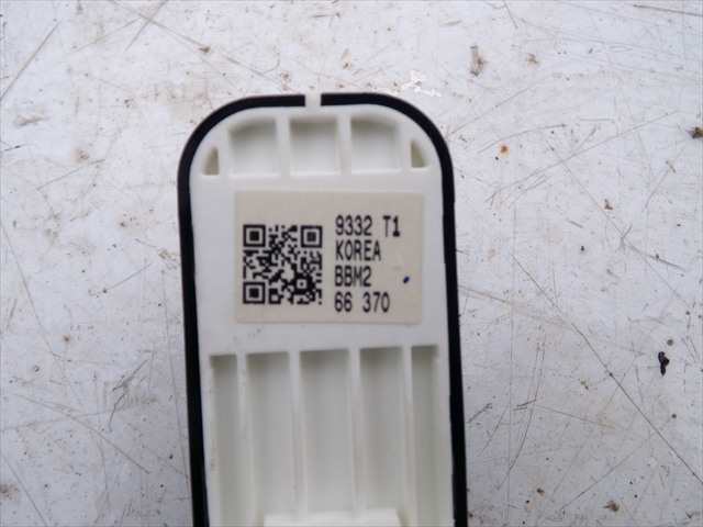 Foto 3ª: Botonera Elevalunas Mazda 3 1.6 D 2009-2013 [Y6] (2010)