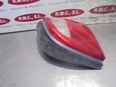 Foto 2ª: Piloto Trasero Derecho Renault Megane 1.6 BERLINA 107CV 79KW I FASE 2 BERLINA BA0) [K4M] (1999)