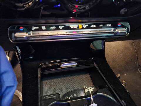 Foto 3ª: Mando Climatizador Mercedes Clase CLA 200 1.3 GASOLINA M282.914 C118 118.387) [282914] (2023)