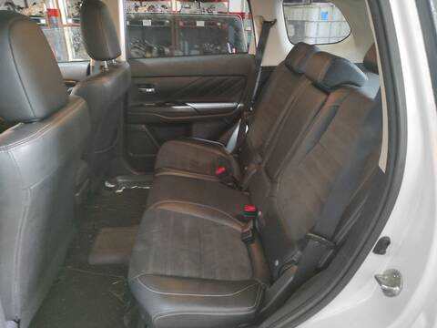 Asientos Traseros Mitsubishi Outlander 4B11