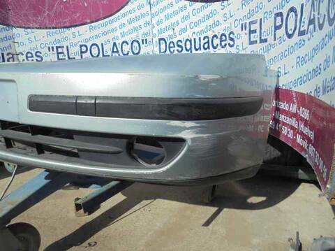 Foto 2ª: Paragolpes Delantero Renault Laguna AUTHENTIQUE 100CV 74KW [F9Q N7] (2004)