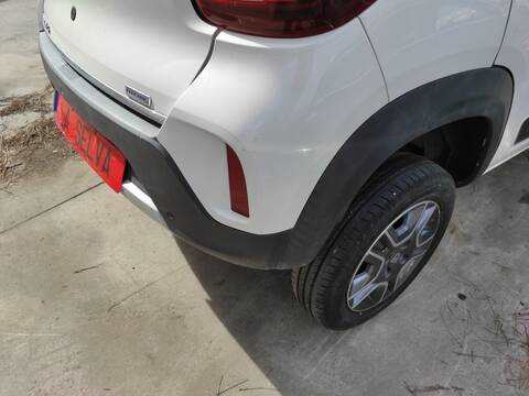 Foto 2ª: Paragolpes Trasero Dacia Spring 4DB401 (2021)