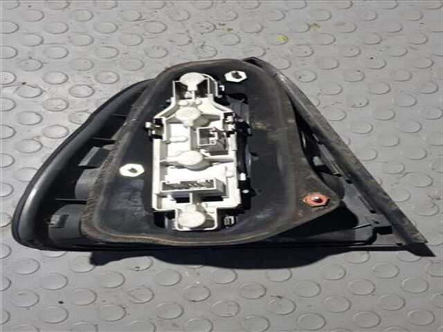 Foto 3ª: Piloto Trasero Derecho Bmw Serie 3 315 2.0 320TD [2.0 LTR. - 110 KW 16V DIESEL CAT] [M47 D20 (20 4 D4)]