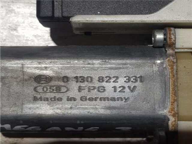 Foto 3ª: Elevalunas Eléctrico Trasero Derecho Renault Megane 1.5 AUTHENTIQUE [1.5 LTR. - 63 KW DCI DIESEL CAT] III BERLINA 5P (2008-_)