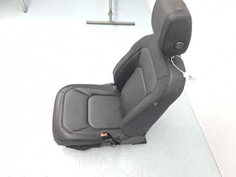 Foto 4ª: Asiento Delantero Derecho Land Rover Defender D250 MHEV 4X4 249CV 183KW [DT306] (2022)