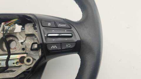 Foto 3ª: Volante Hyundai Kona 1.6 GDI HYBRID 105CV 77KW [G4LE] (2021)