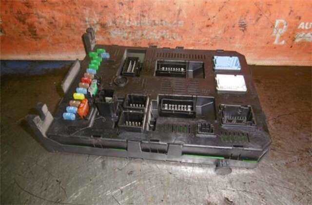 Caja Reles Fusibles Peugeot 307 2.0 16V