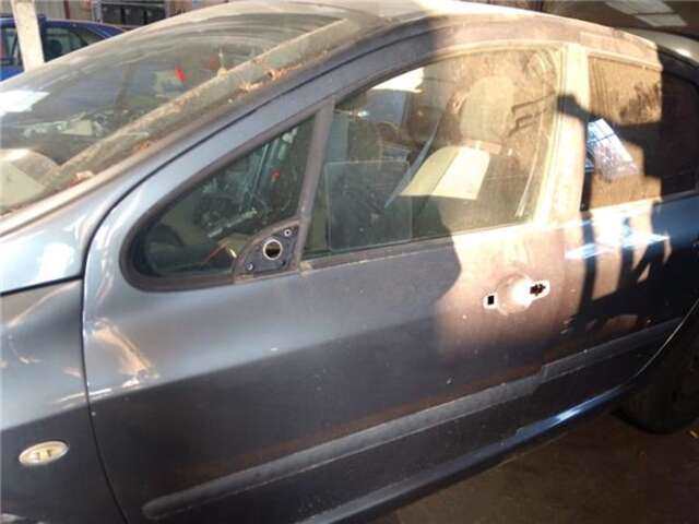 Foto 2ª: Puerta Delantera Izquierda Peugeot 307 1.6 16V [NFU (TU5JP4)]