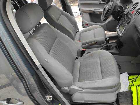 Asiento Delantero Derecho Volkswagen Caddy BLS