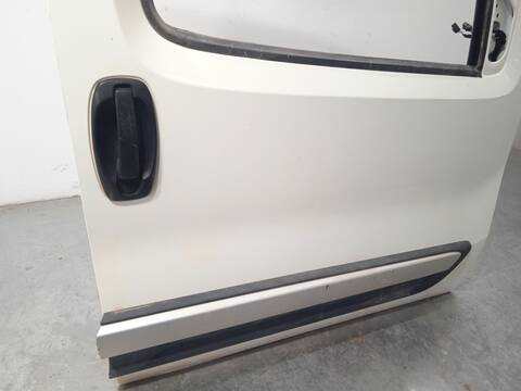 Foto 3ª: Puerta Delantera Derecha Fiat Qubo 1.3 D MULTIJET 225AXE1A 225CXE1A 225AXH1A 225AXL1A ... 95CV 70KW [199B1000] (2014)