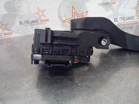 Foto 3ª: Pedal Acelerador Audi A4 AVANT 102CV 75KW (2001)