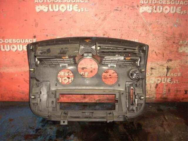 Foto 2ª: Consola Central Renault Scenic 1.5 AUTHENTIQUE [1.5 LTR. - 74 KW DCI DIESEL] (JM)(2003-_) [K9KF728]