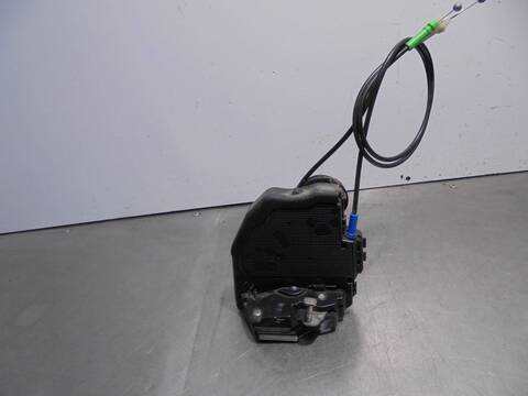 Foto 3ª: Cerradura Puerta Trasera Derecha Toyota Auris HYBRID ACTIVE 99CV 73KW [2ZRFXE] (2011)