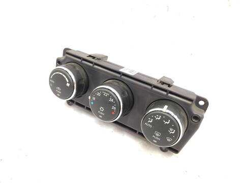 Foto 2ª: Mando Climatizador Jeep Cherokee 2.8 CRD 4X4 177CV 130KW [51C] (2010)