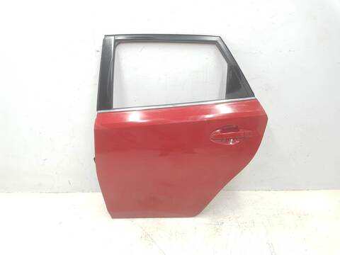 Puerta Trasera Izquierda Toyota Auris ACTIVE