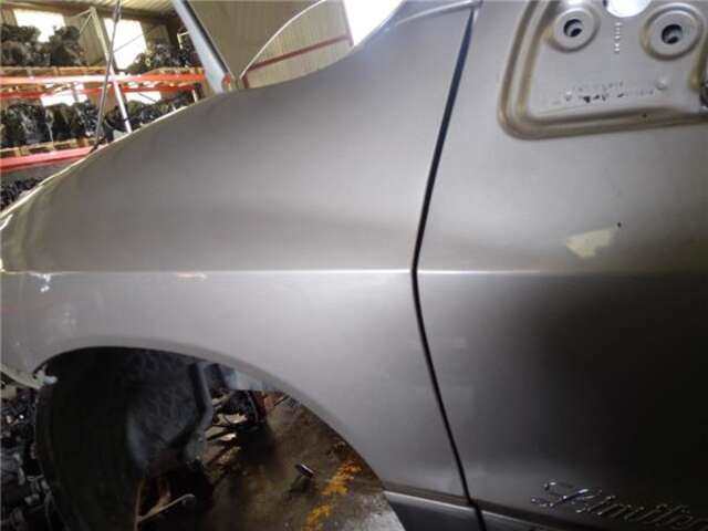 Foto 3ª: Aleta Delantera Izquierda Ford Windstar 3.0 BÁSICO (1999- ) [3.0 LTR. - 108 KW V6 CAT]