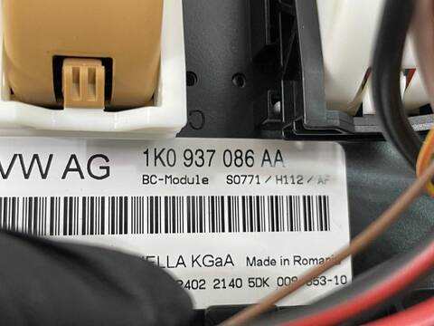 Foto 3ª: Centralita Motor ECU Skoda Yeti ACTIVE 105CV [CBZB] (2009)
