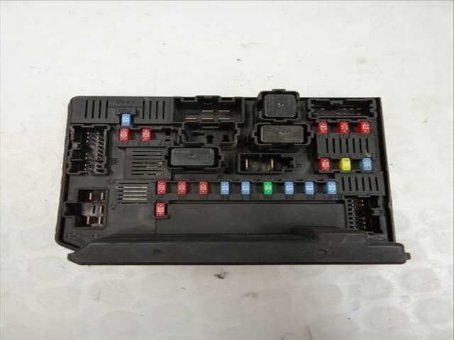 Caja Reles Fusibles Nissan Qashqai 2.0 DCI A LAS 4 RUEDAS 150CV 110KW