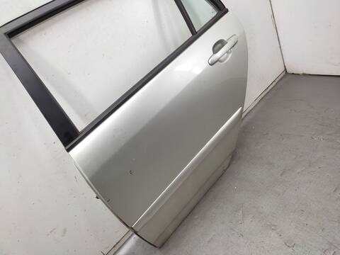 Foto 3ª: Puerta Trasera Izquierda Toyota Corolla 2.0 D-4D CDE120R_ CDE120L_) 116CV 85KW [1CDFTV] (2007)