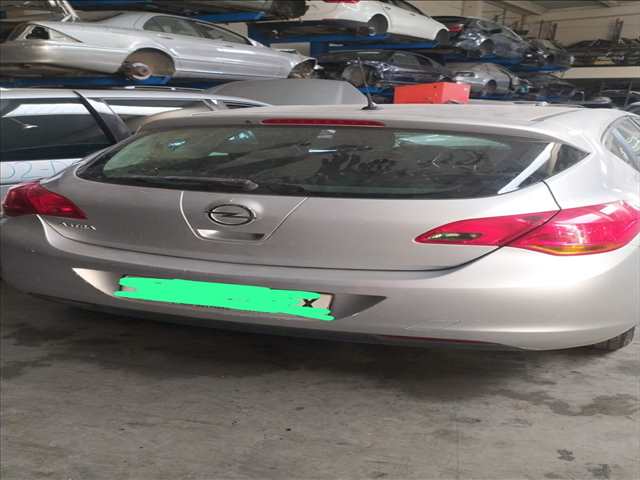 Portón Opel Astra 1.6 J